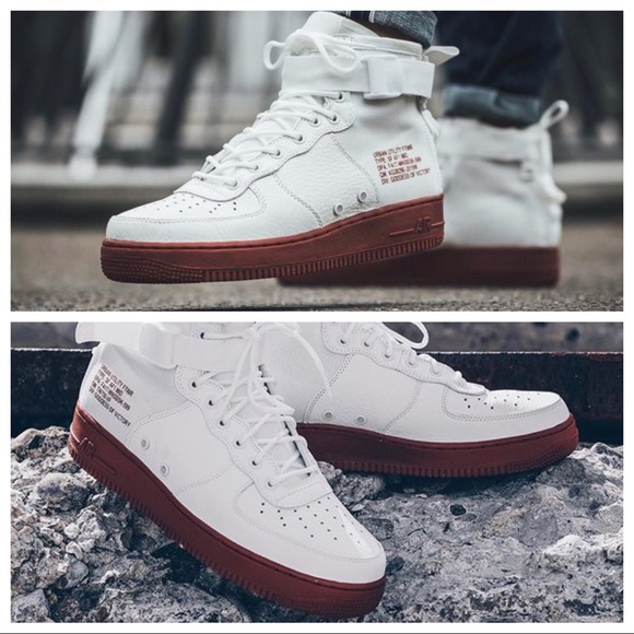 NIKE AUTHENTIC MENS AIR FORCE 1 Sz 9.5 New - Picture 2 of 8